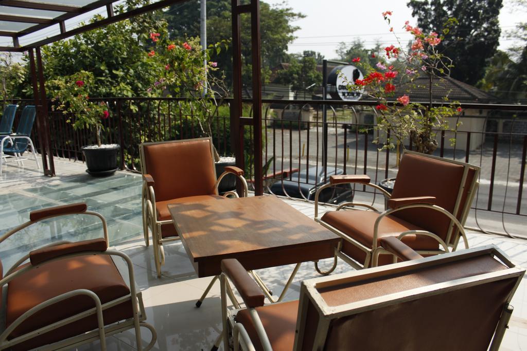 Omah Njonja Bed&brasserie Wisma tamu 3*