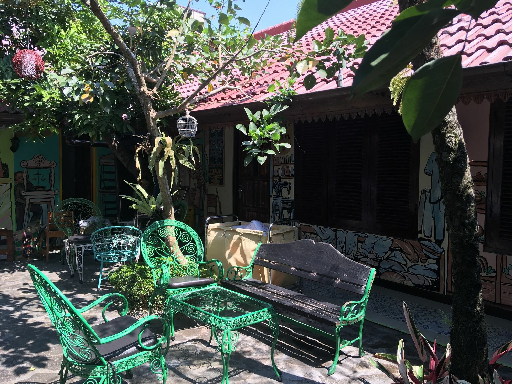 Omah Njonja Bed&brasserie Wisma tamu